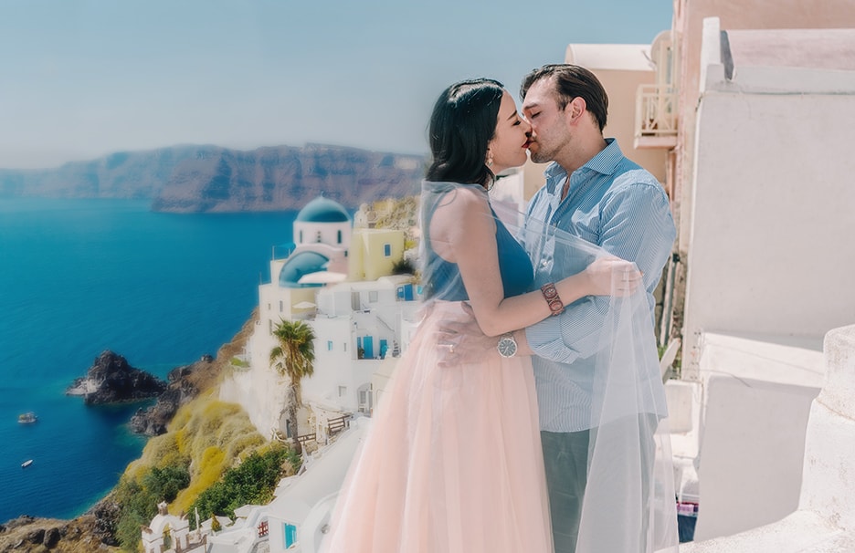 Santorini wedding videographer